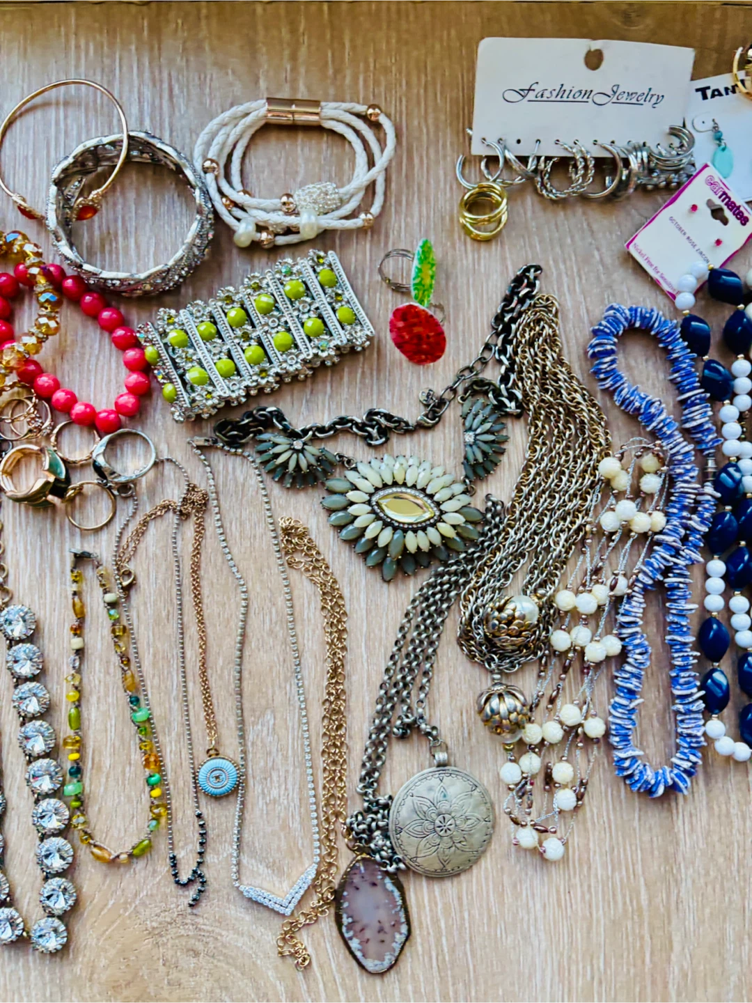 Vintage Lot 70 Pieces Custom Jewellery - photo 5