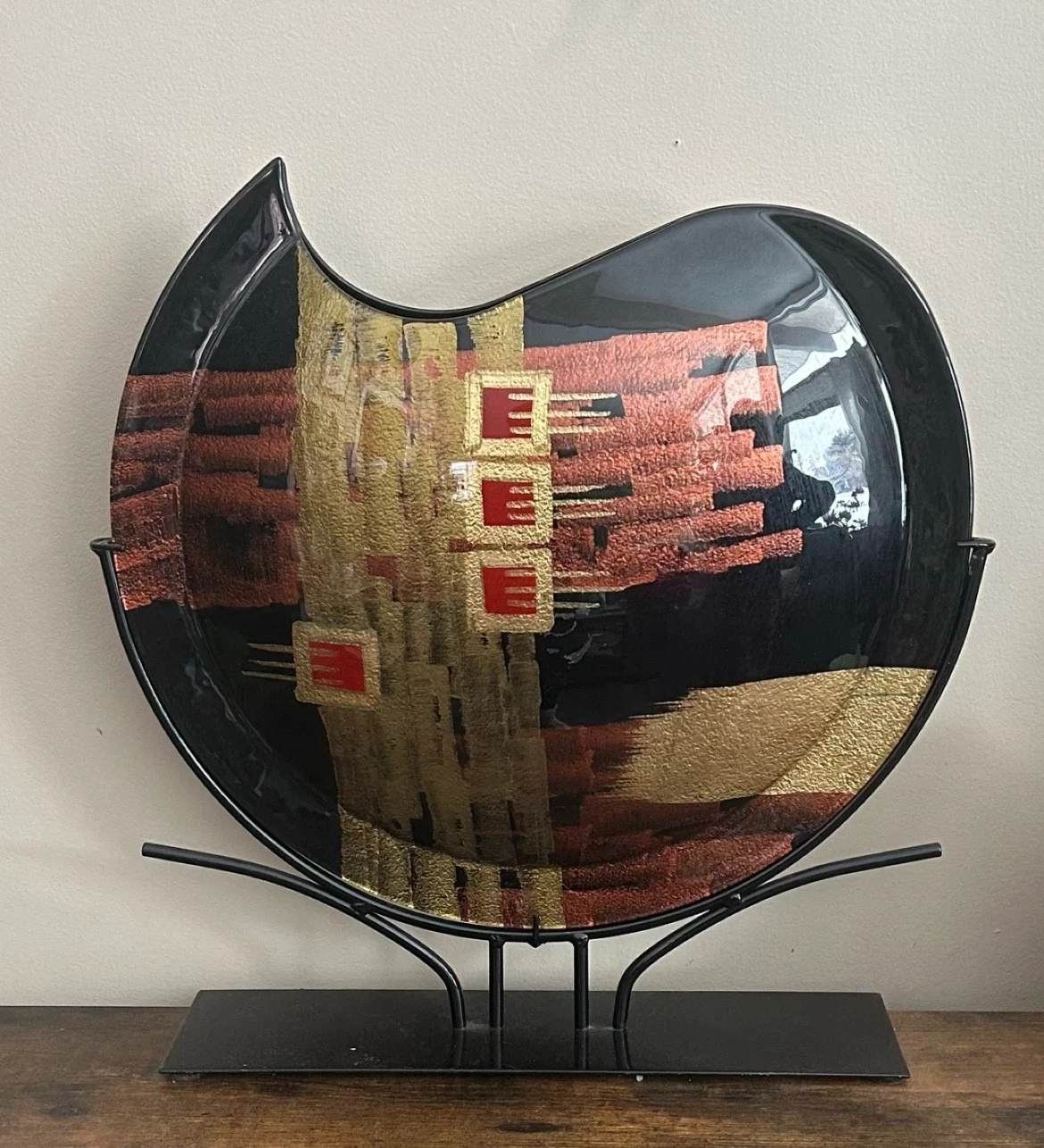 Decorative Black & Gold Plate with Stand