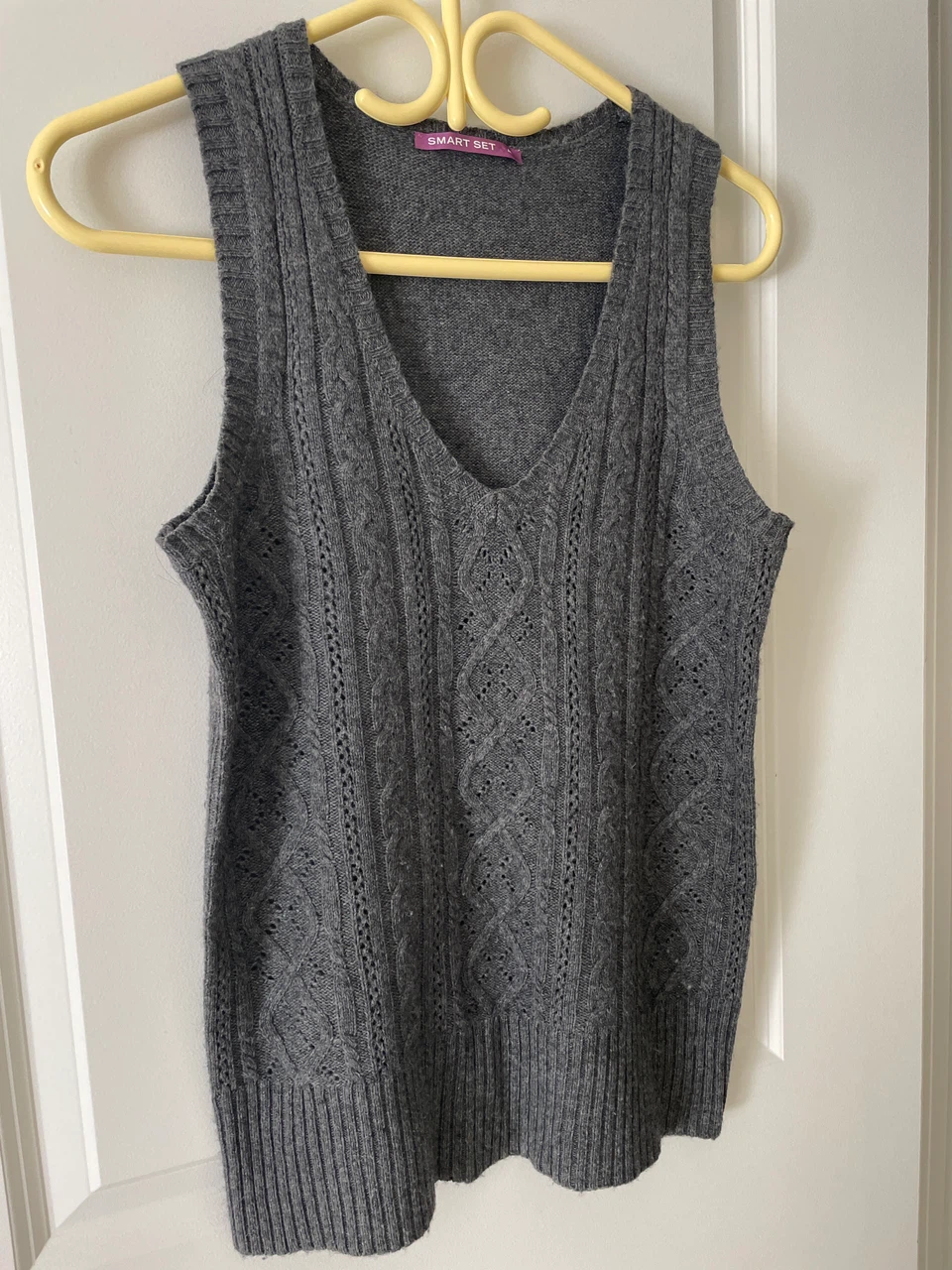 Smart Set grey cable knit sweater vest