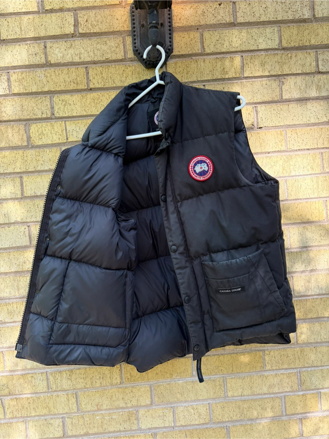 Canada Goose  Vest jacket In good condition - photo 2