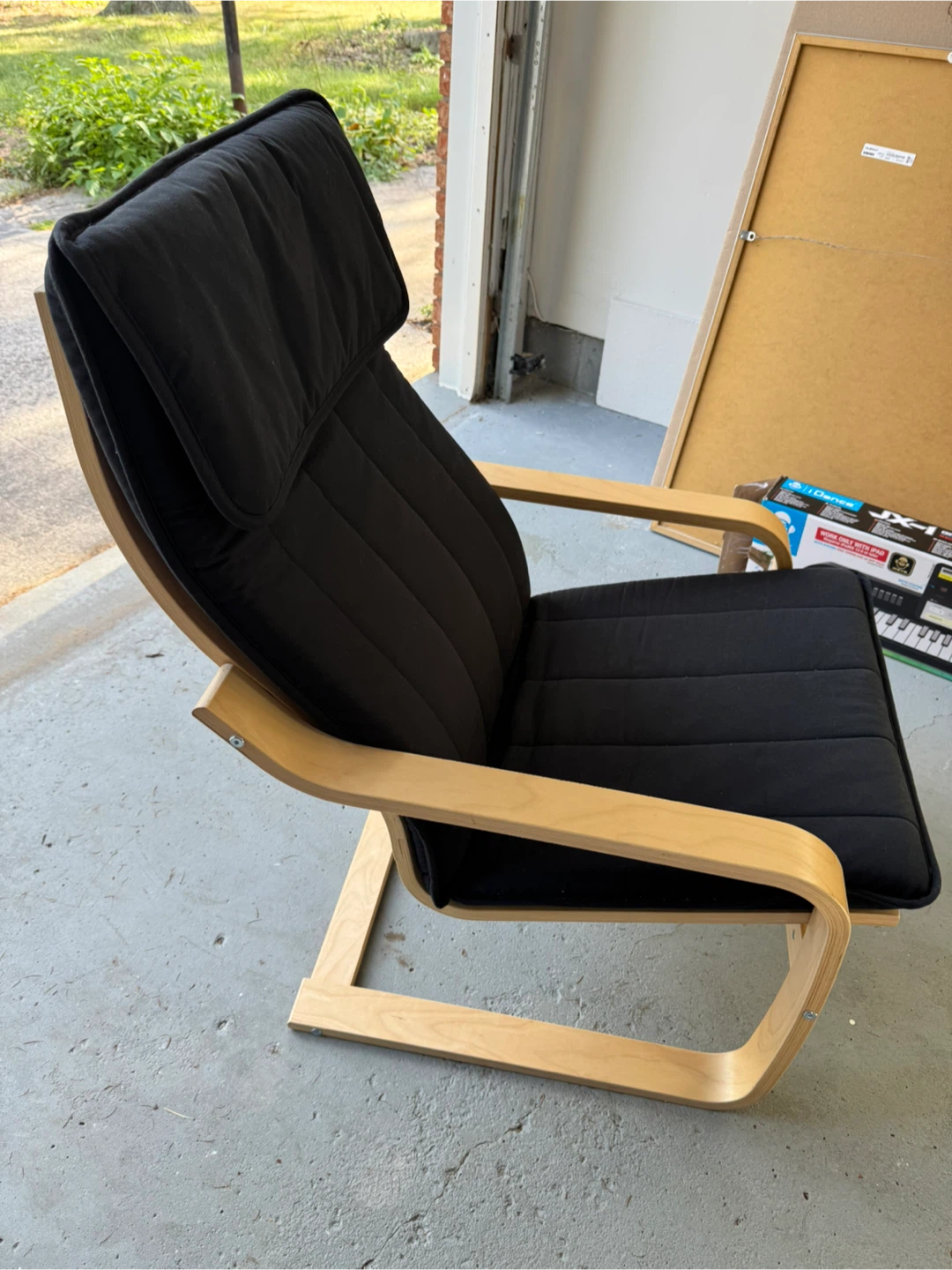 IKEA POÄNG Armchair with Black Cushion - photo 4