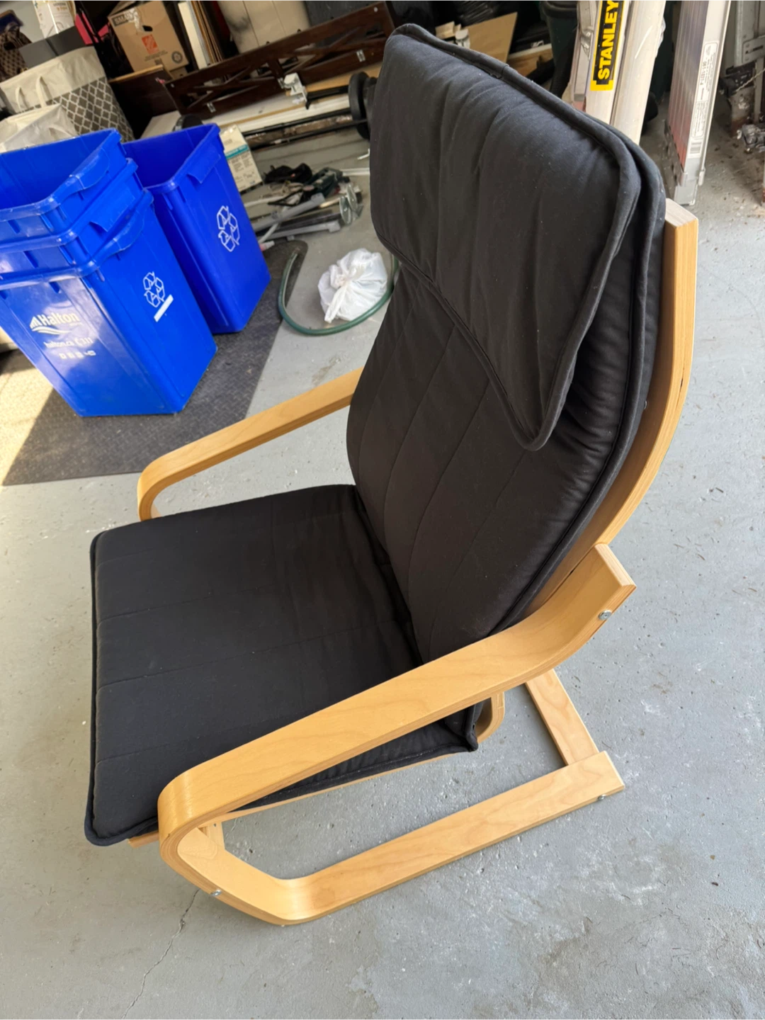IKEA POÄNG Armchair with Black Cushion - photo 5