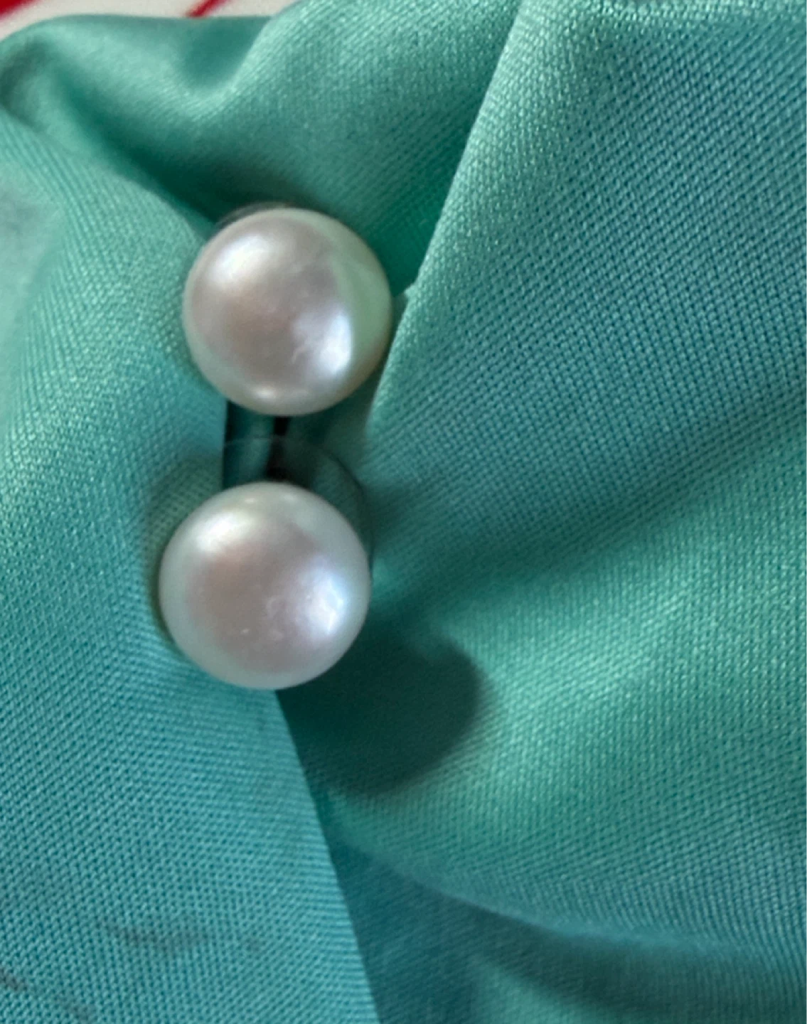 Classic 11mm white pearl stud earrings - photo 3