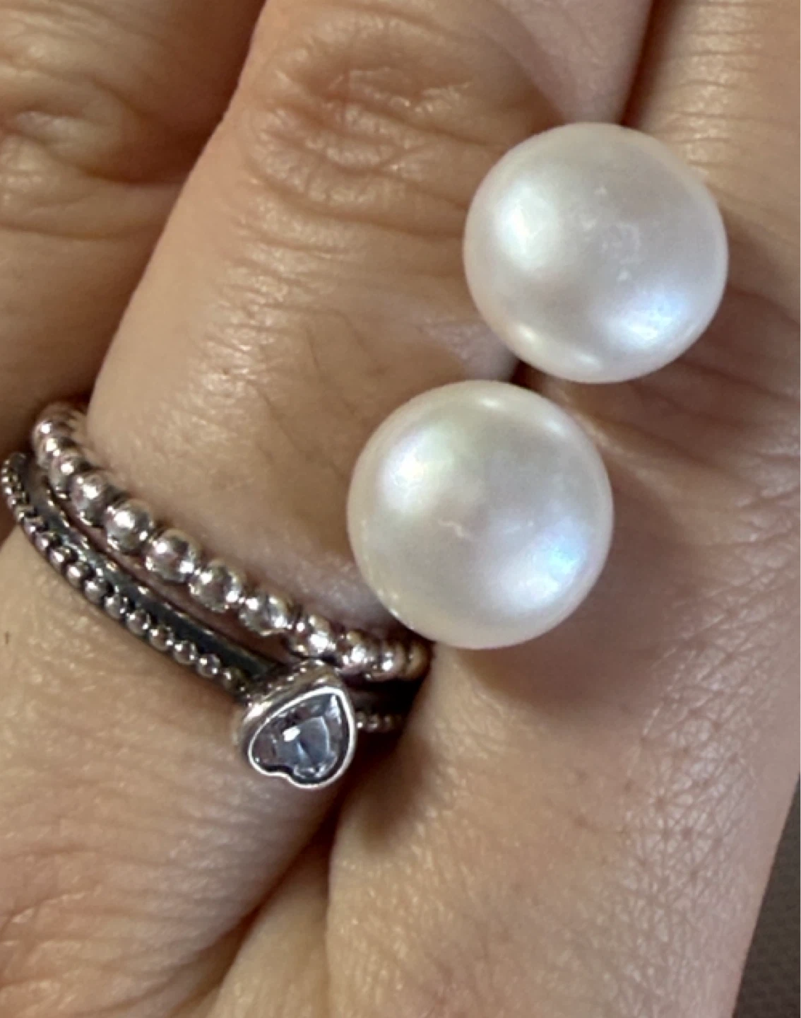 Classic 11mm white pearl stud earrings - photo 4