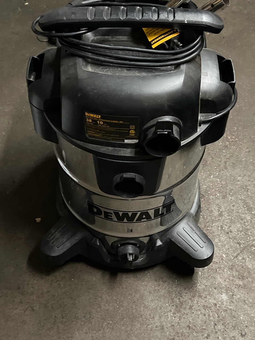 DeWalt 38 Litre 10 Gallon Wet Dry Vacuum