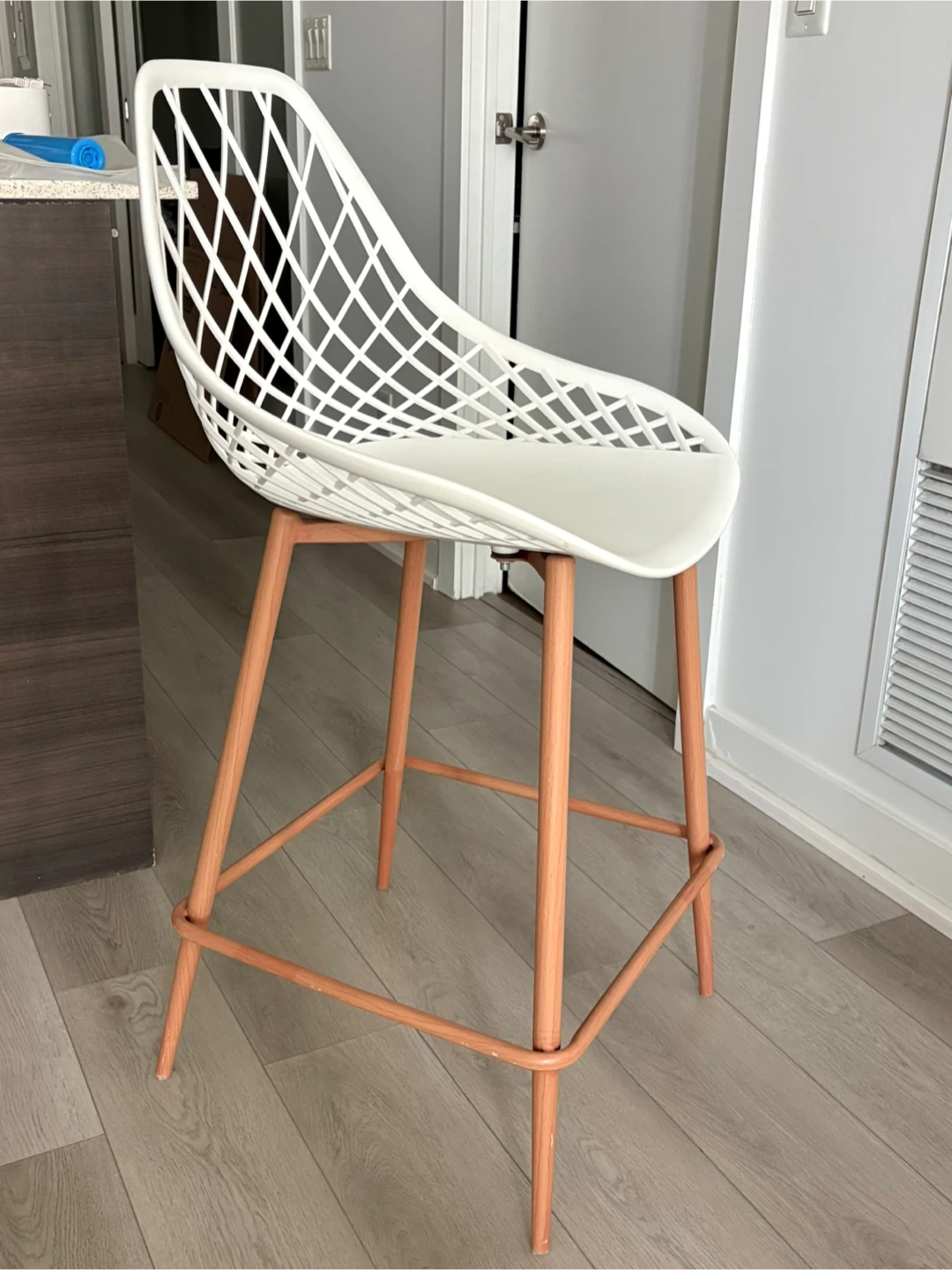 Set of 2 White Bar Stools