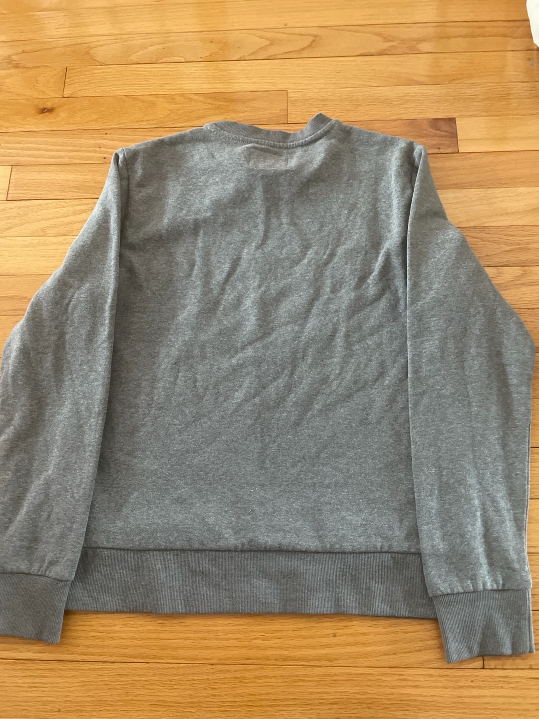 Old Navy Grey Yeti Sweatshirt - photo 3