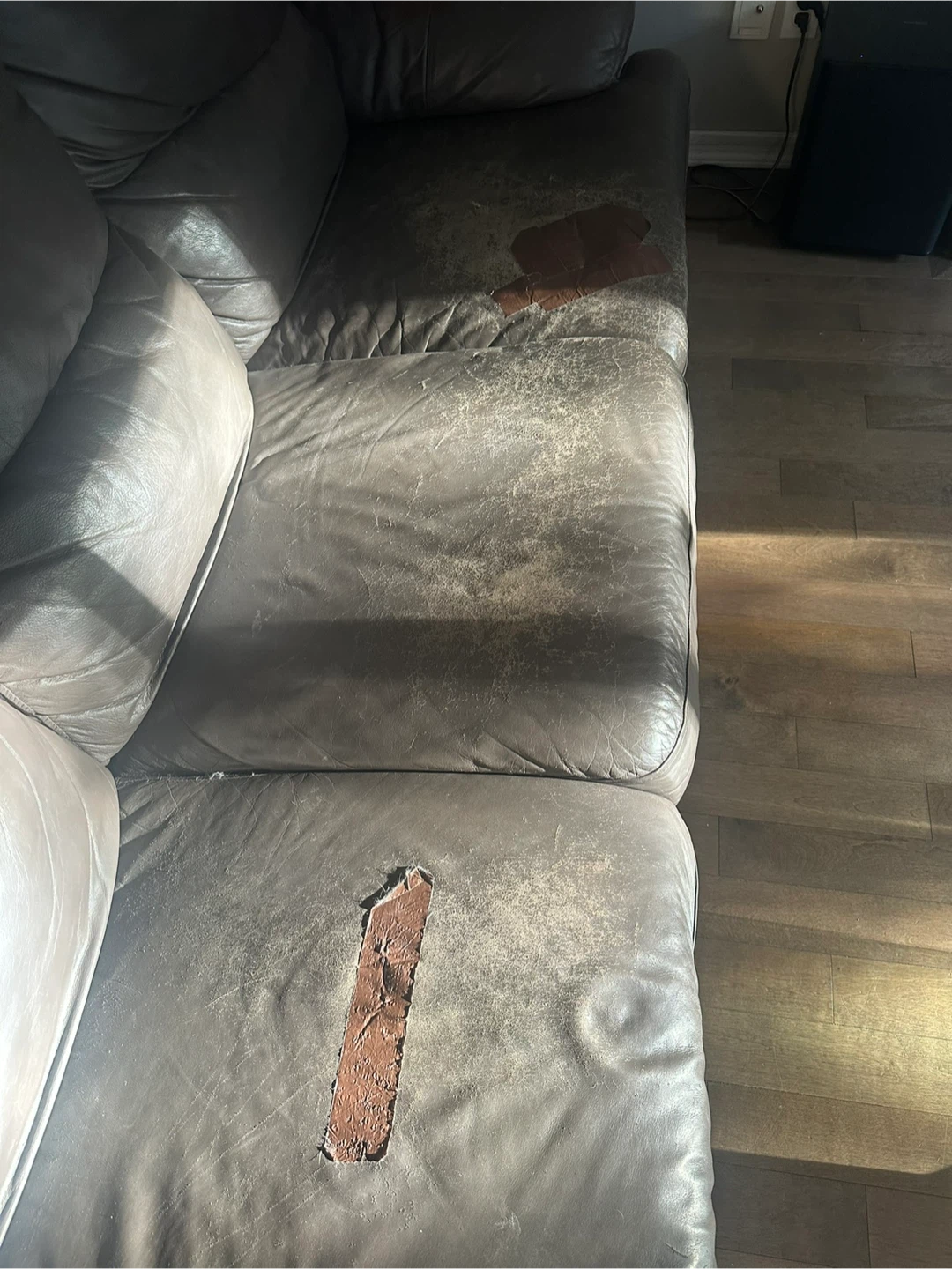 Large couch x 2 - photo 4