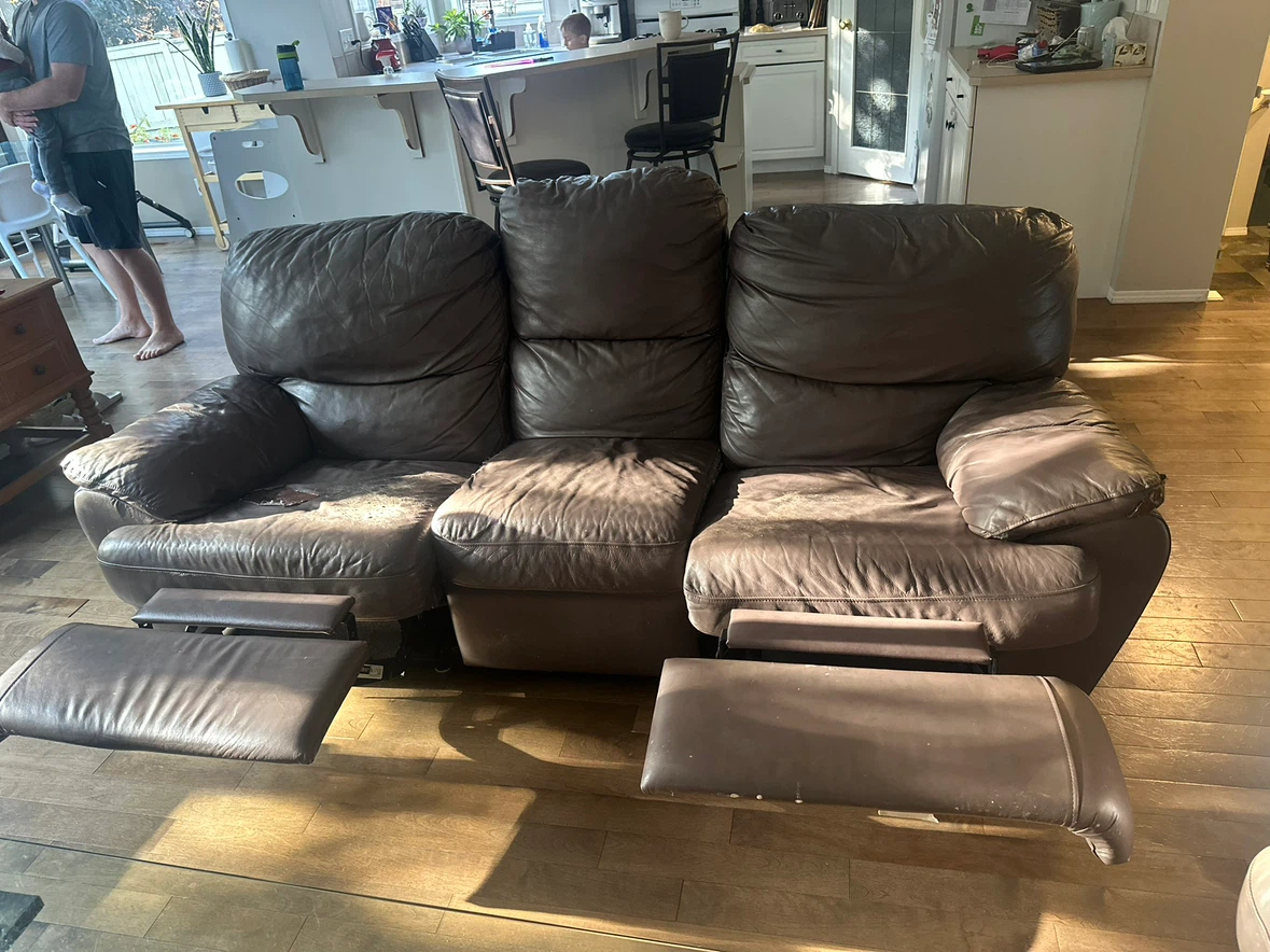 Large couch x 2 - photo 5