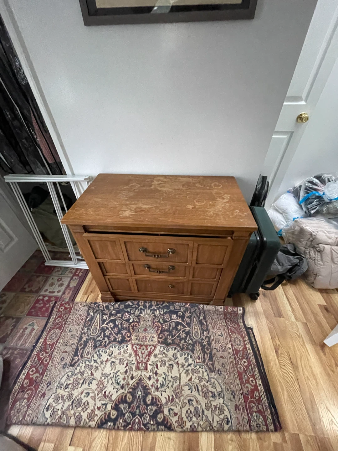 Wooden Three-Drawer Dresser/Chest - photo 2