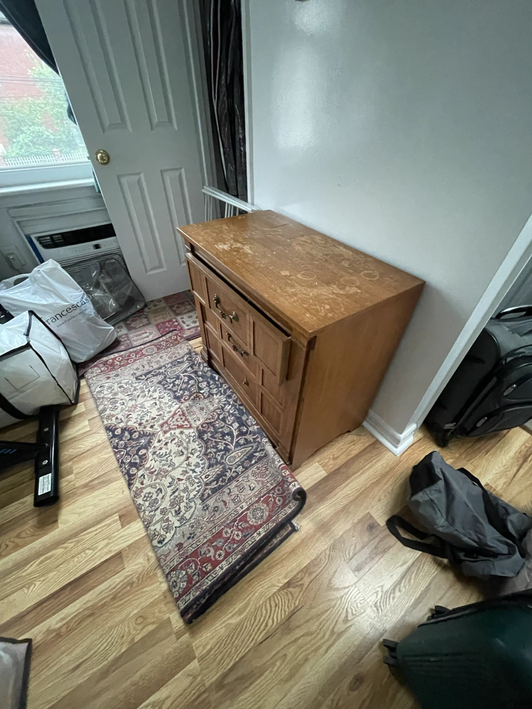 Wooden Three-Drawer Dresser/Chest - photo 3