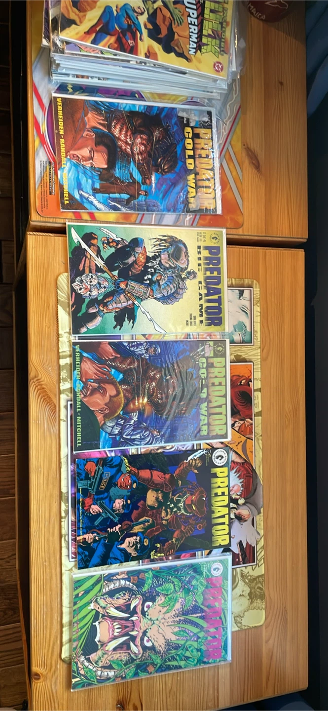 Dark Horse Predator Comic Book Collection