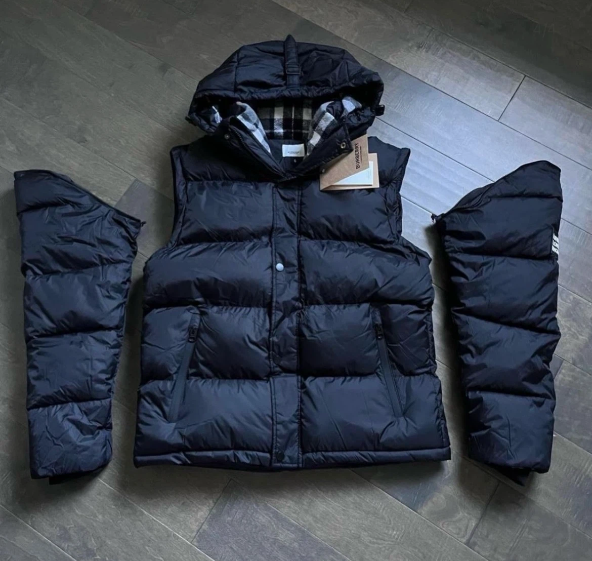 Burberry London England Detachable Sleeve Puffer Jacket - photo 2