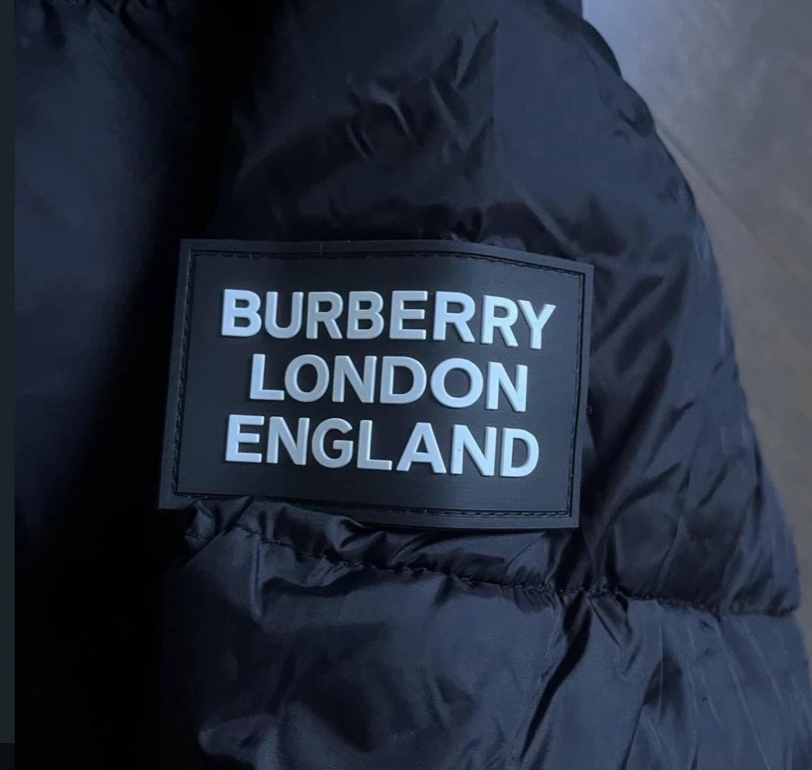 Burberry London England Detachable Sleeve Puffer Jacket - photo 3