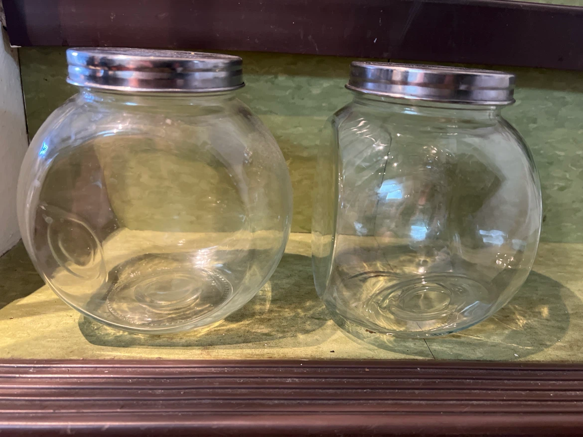 Glass containers