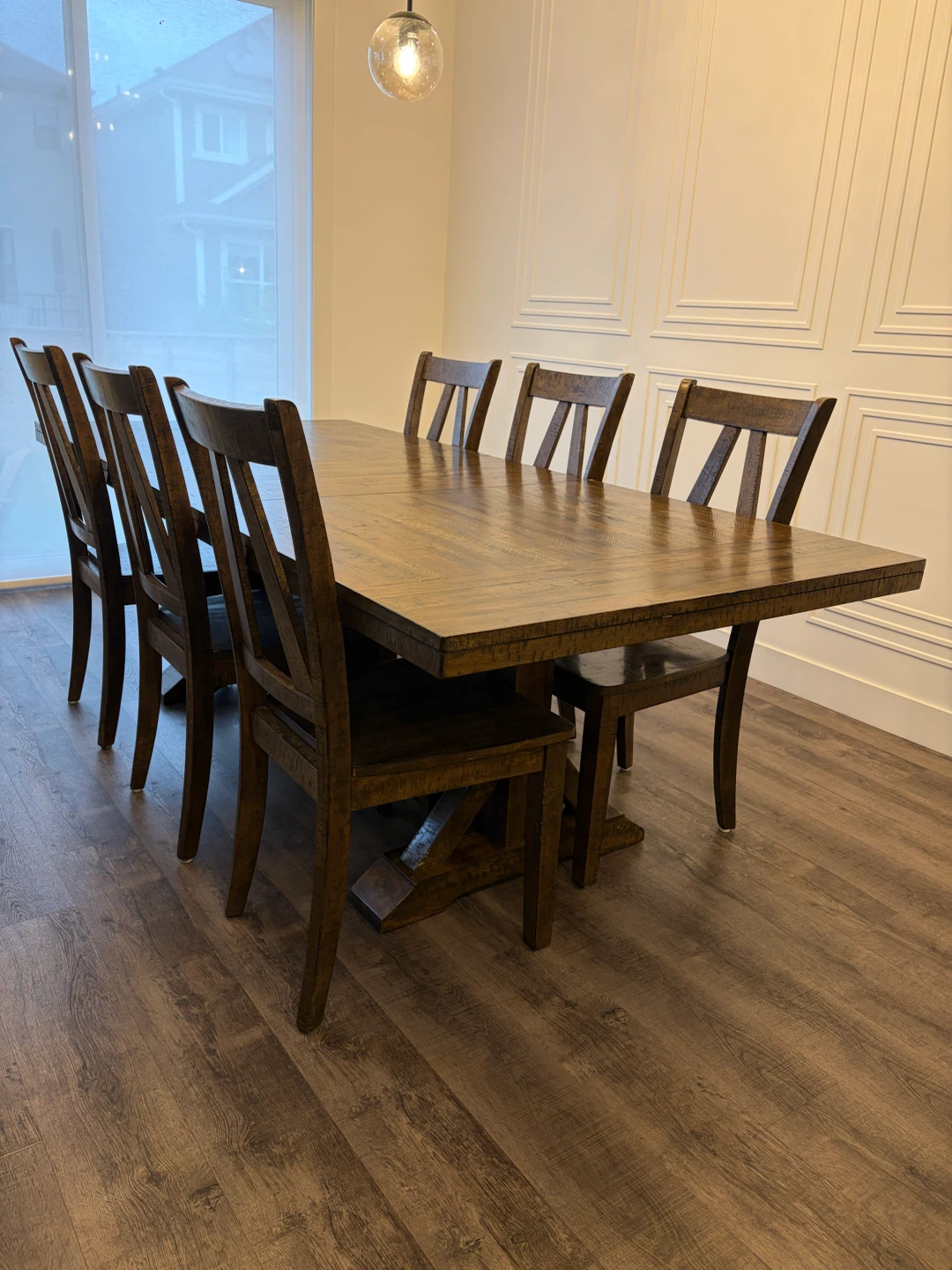 Dining table with 6 chairs for $600 - photo 4