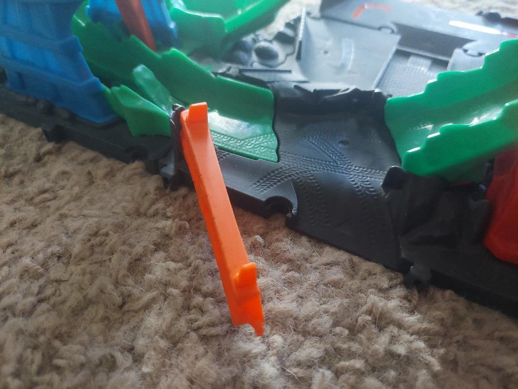 Hot Wheels Dragon Blast Track Set