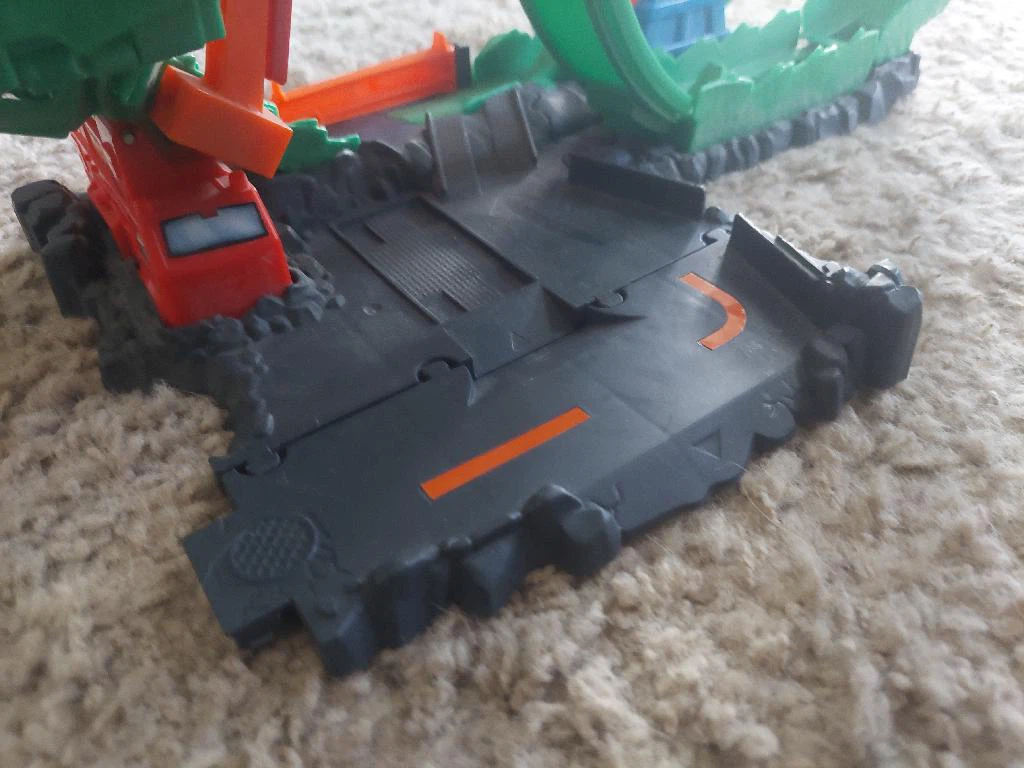 Hot Wheels Dragon Blast Track Set - photo 2