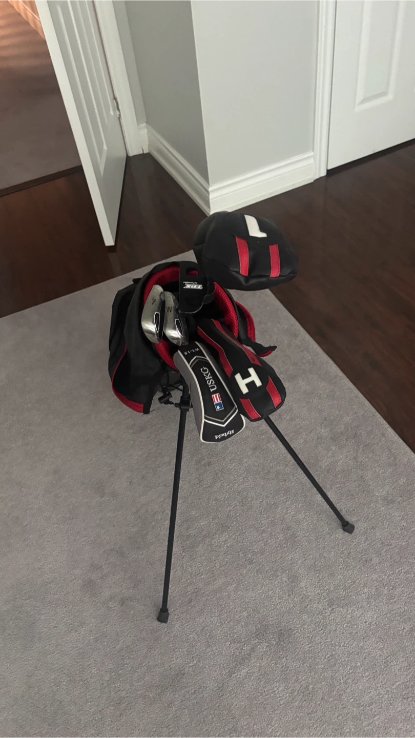 Junior right handed golf set