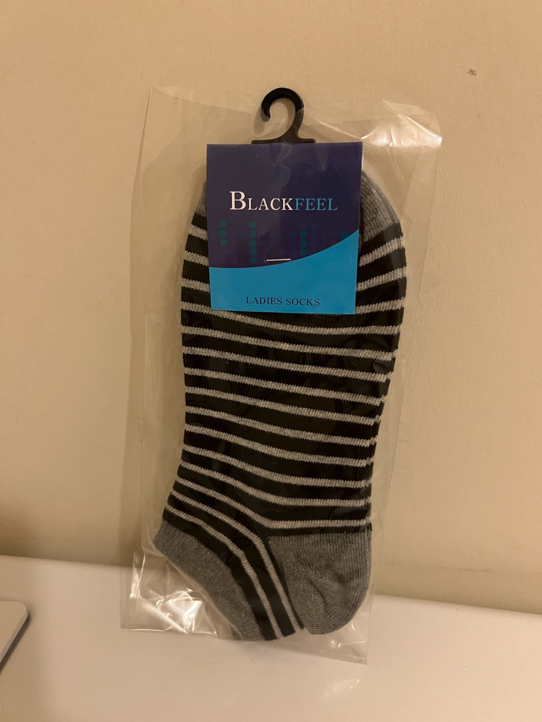 6 Pairs Ladies Socks New Pair - photo 3