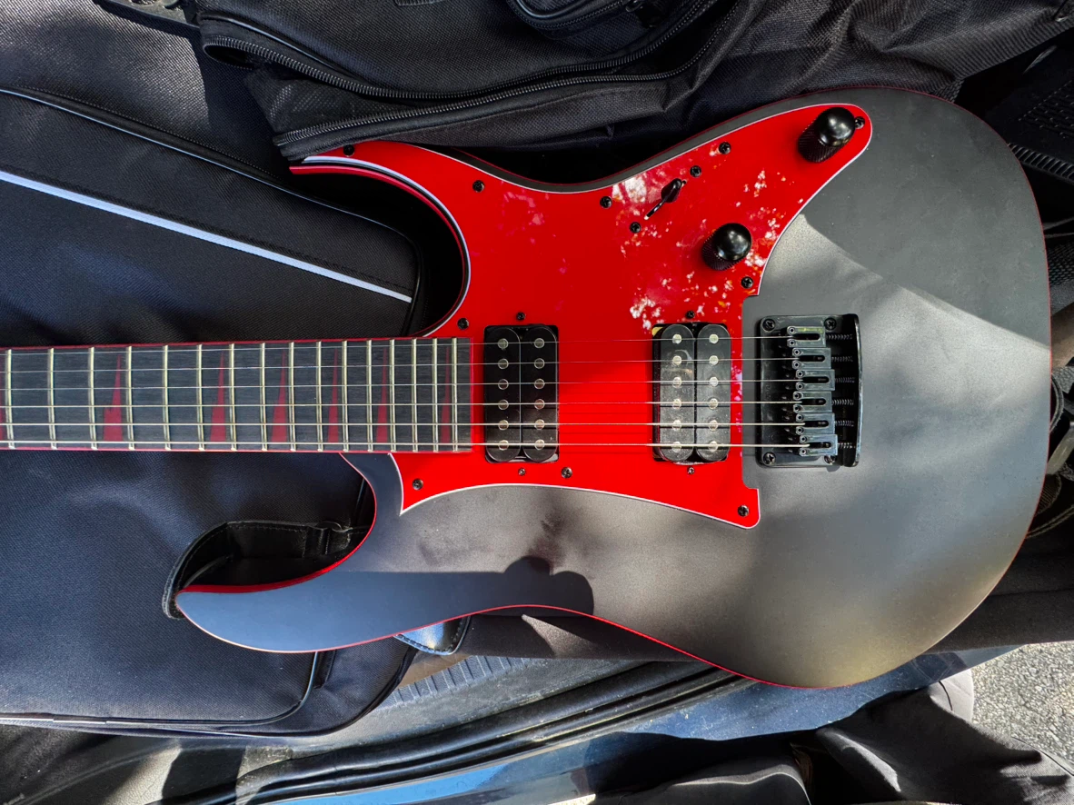 Ibanez Electric Guitar with Accessories - photo 2