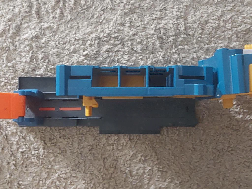 Hot Wheels City Bank Playset - photo 2