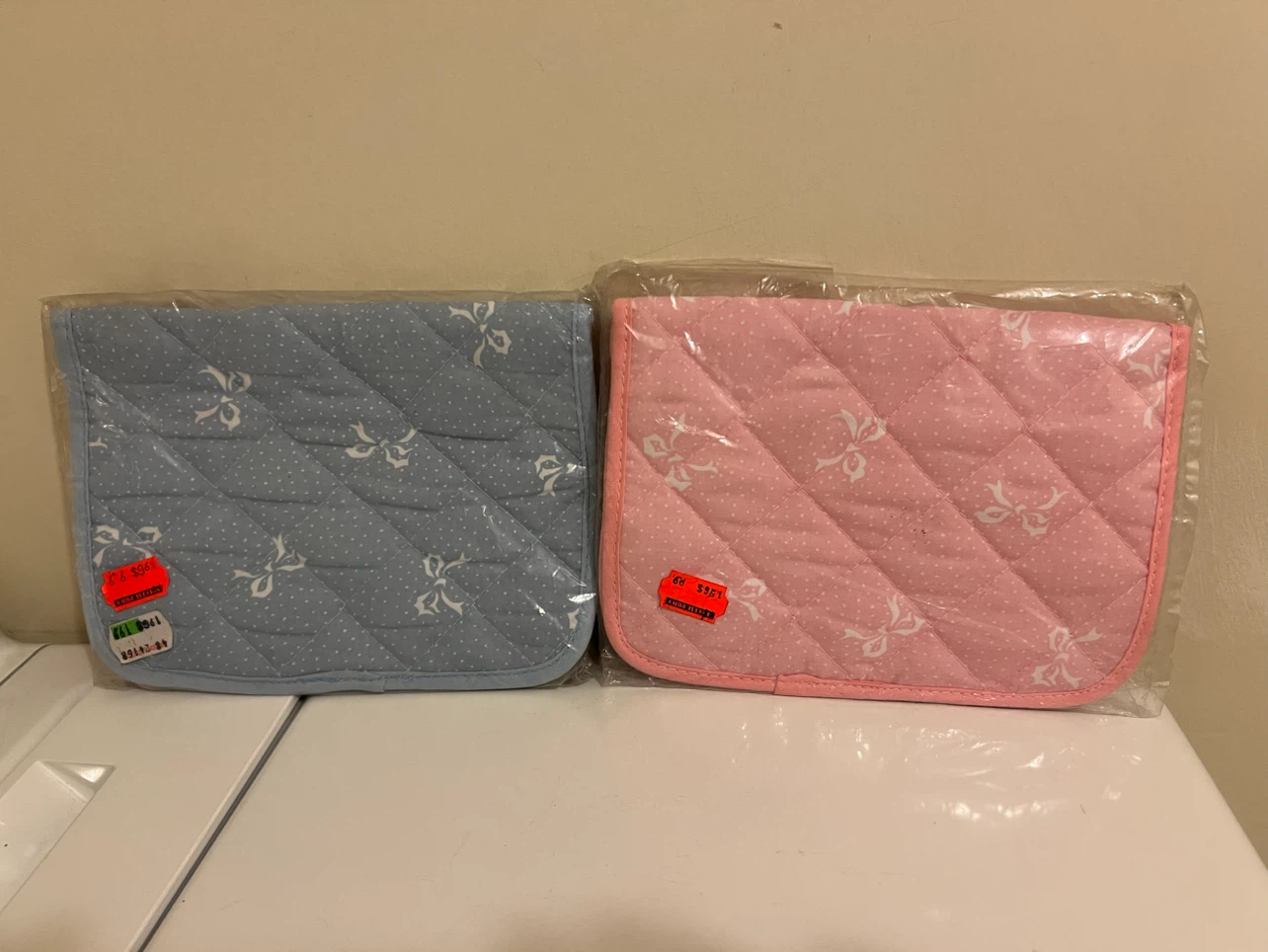 Two Watson's Quilted Pouches - photo 2