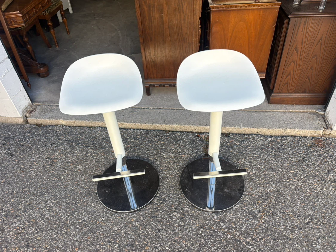 Free delivery used Two White Adjustable Bar Stools - photo 4
