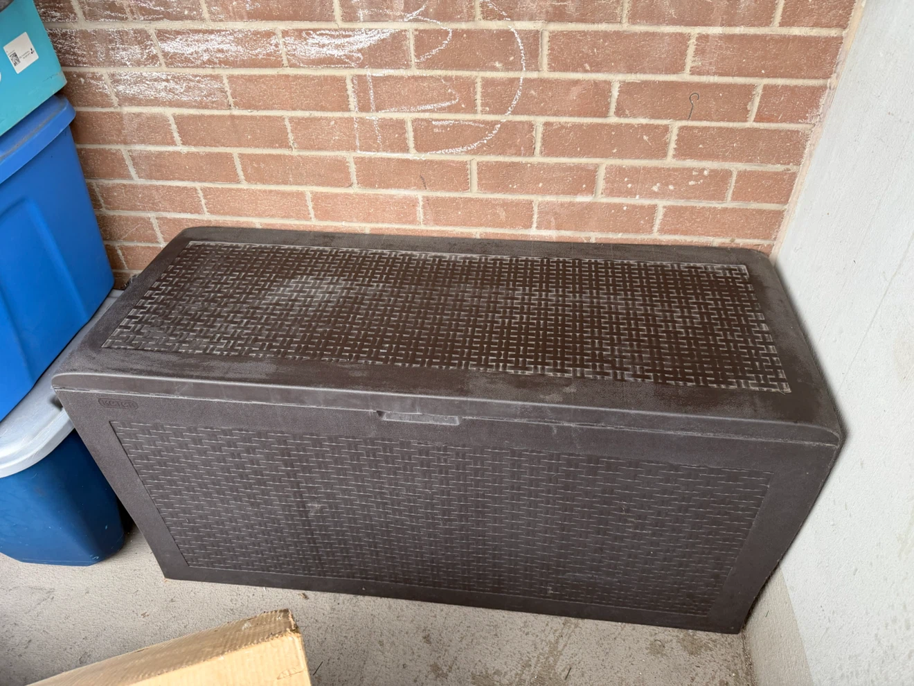 ATMELT 160 Gallon Waterproof Resin Deck Box - photo 3