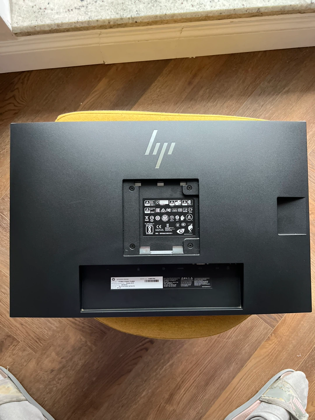 HP E243m Monitor - photo 3