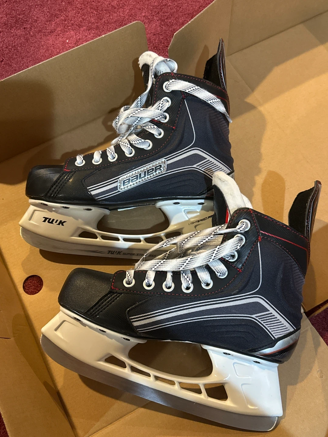 Bauer Vapor X400 Ice Skates Size 4.5 EE