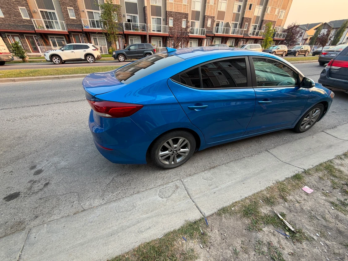 Blue Hyundai Elantra Sedan - photo 2