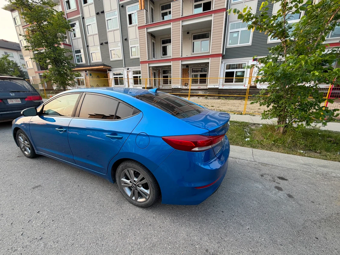 Blue Hyundai Elantra Sedan - photo 4