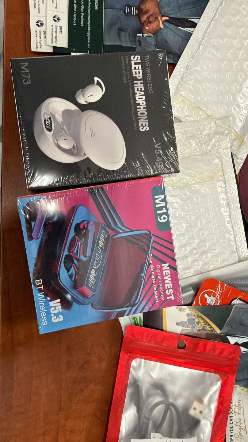 Assorted True Wireless Earbuds - photo 2