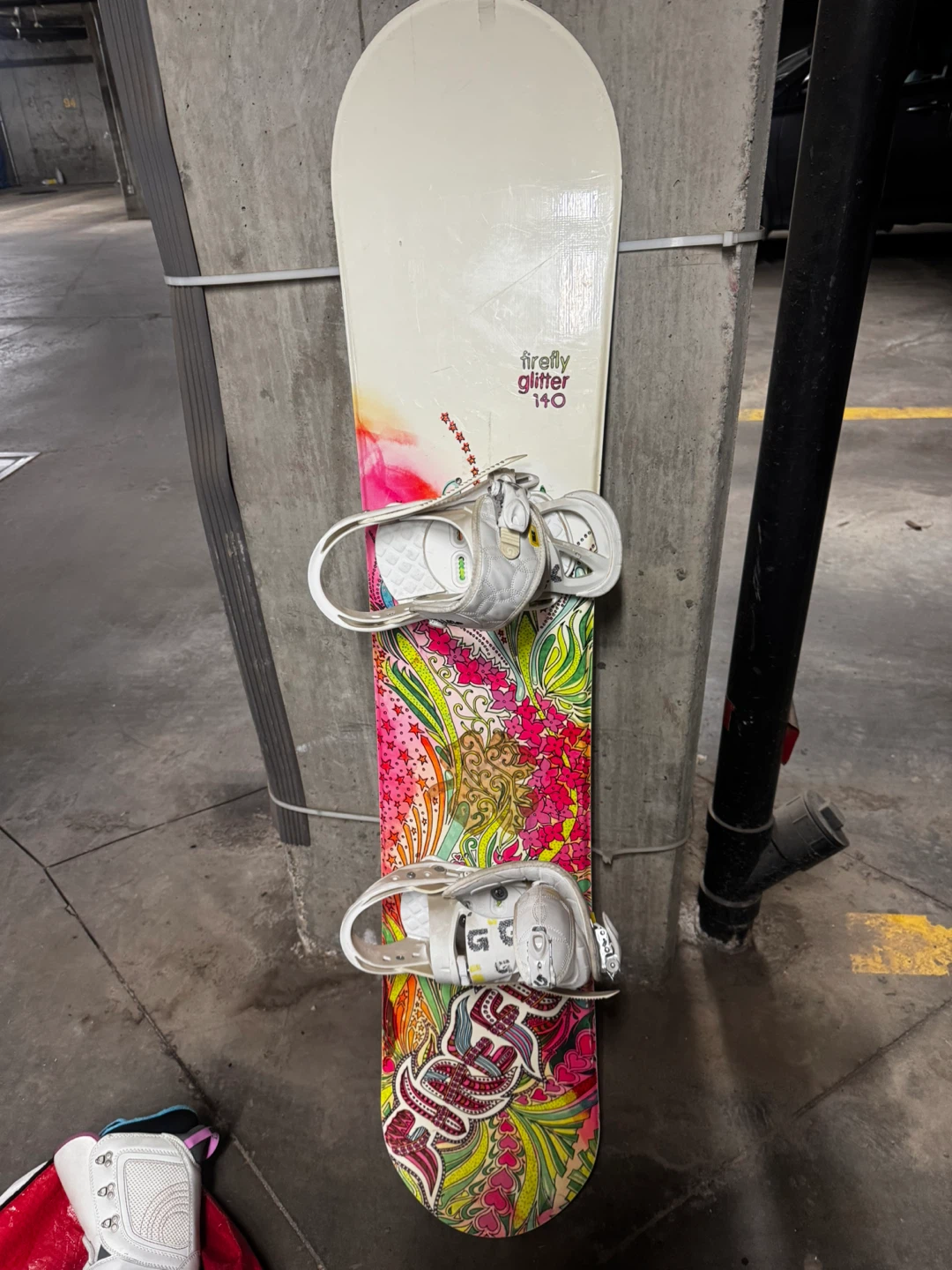 Snowboard Set - Firefly Glitter 140 with Bindings + Sims Boots