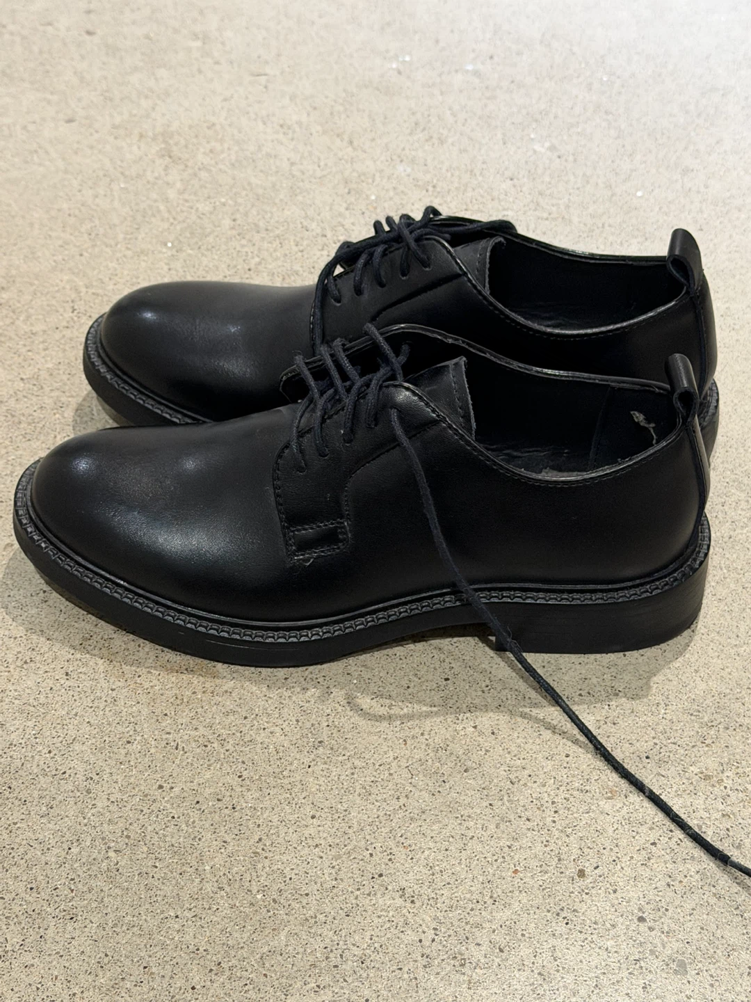Black dress shoes - photo 2