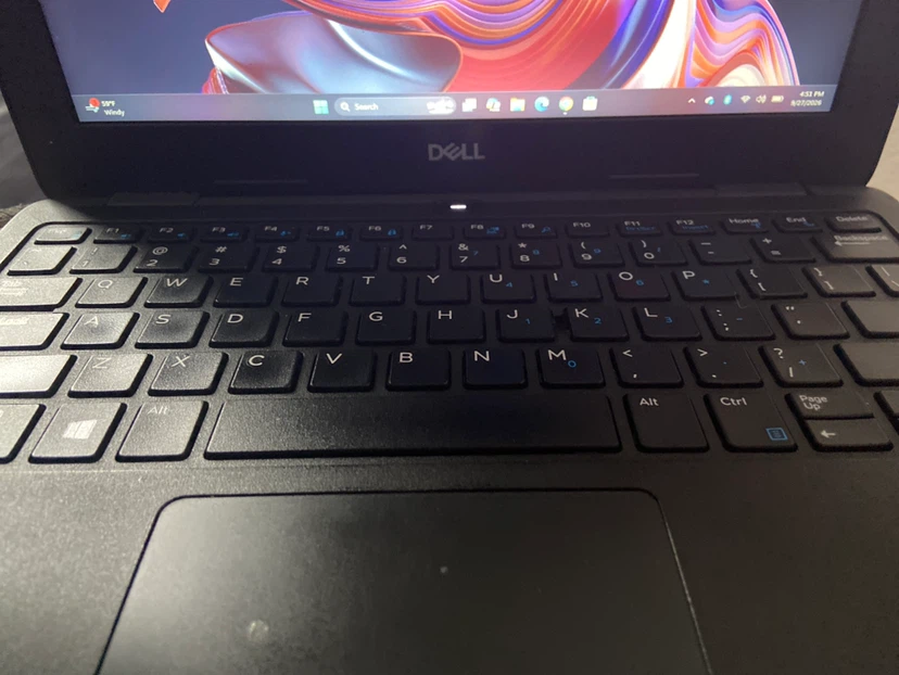 Dell Laptop - photo 3