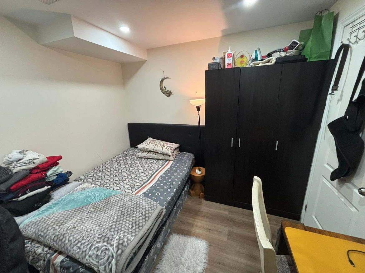 🏠 Private Bedroom for Rent – $800/Month for Girls