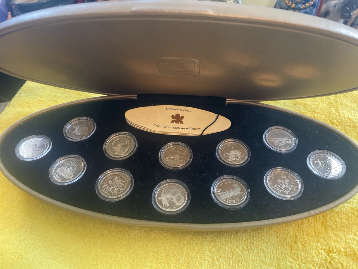 1999 Royal Canadian Mint Millennium Coin Set - photo 2