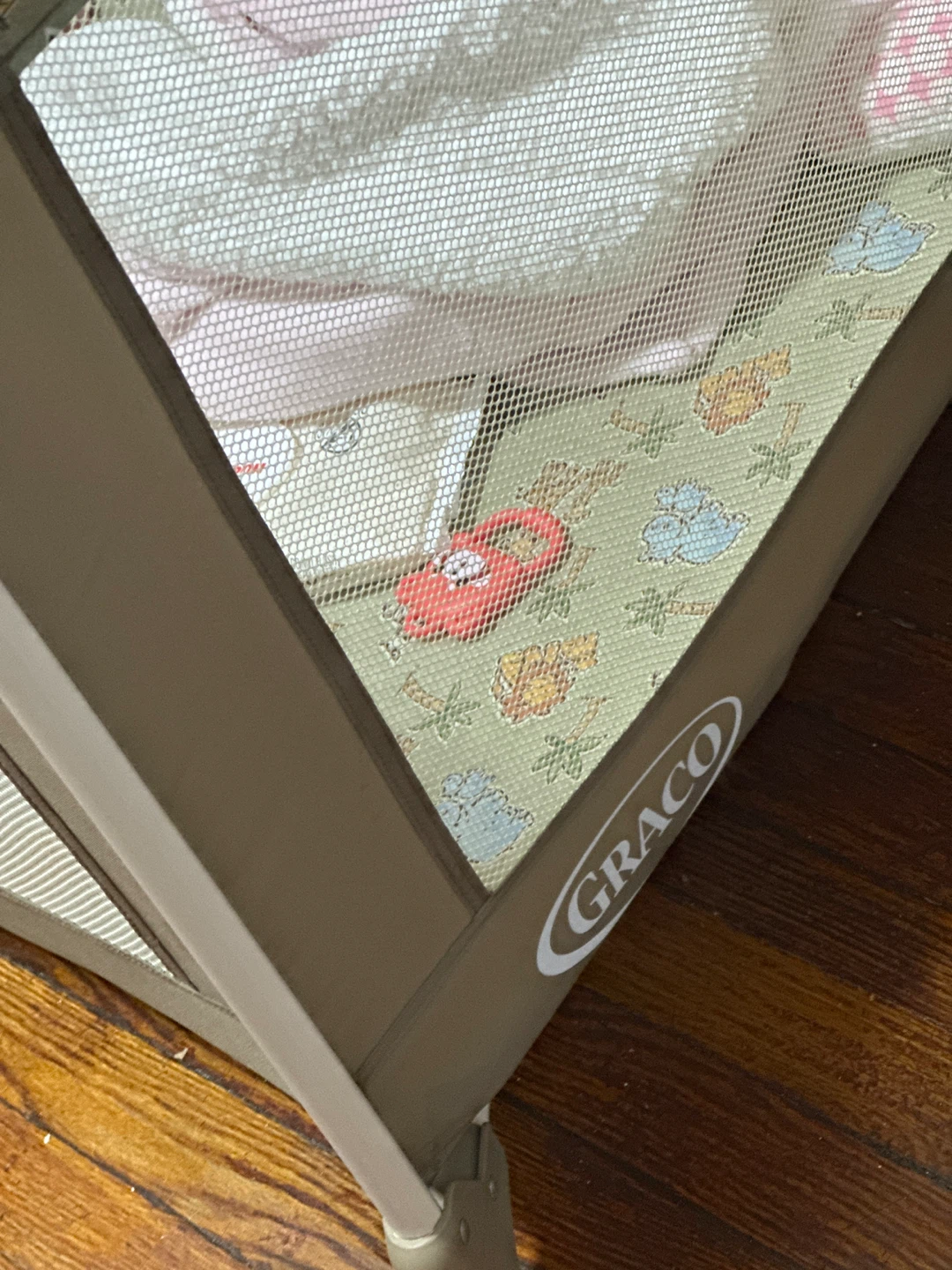 Graco Pack 'n Play Portable Playard - photo 3