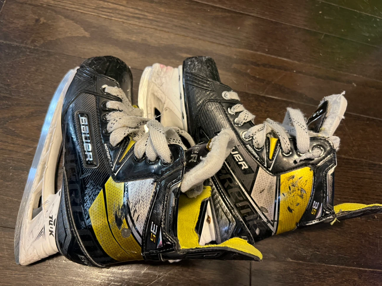 Bauer Supreme 3S Junior Hockey Skates Size 3.5 D - photo 4