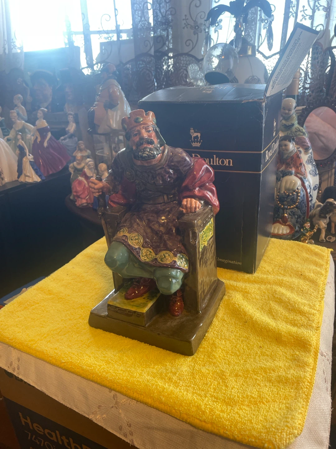 Royal Doulton The Old King HN 2134 Figurine