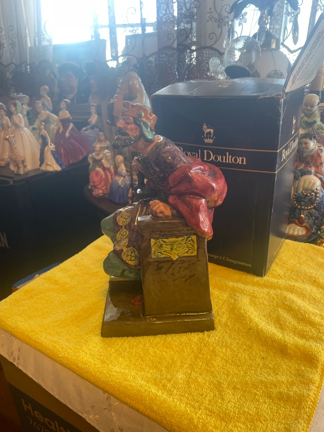 Royal Doulton The Old King HN 2134 Figurine - photo 2