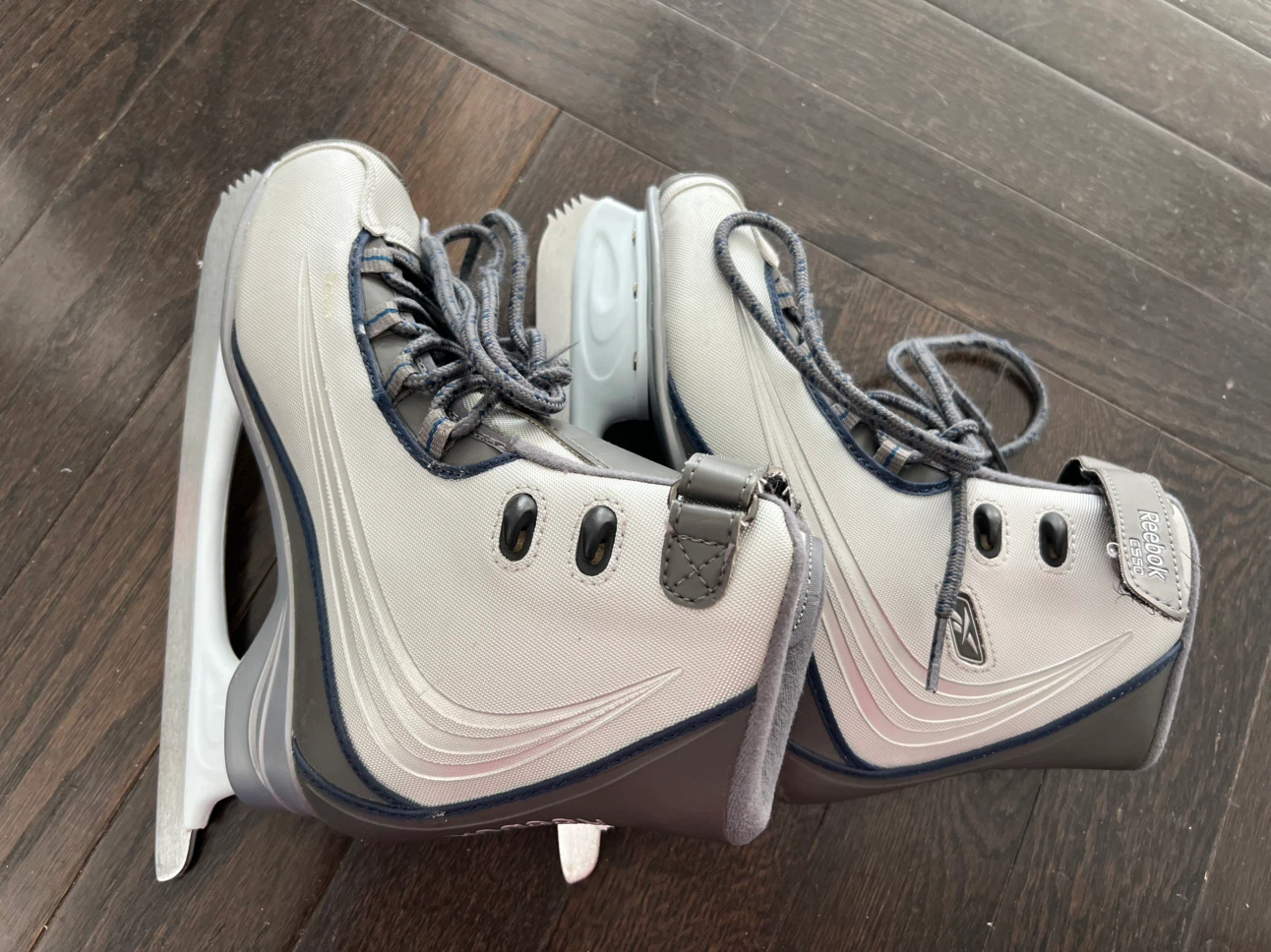 Reebok CS50 Ice Skates, size 6 - photo 3