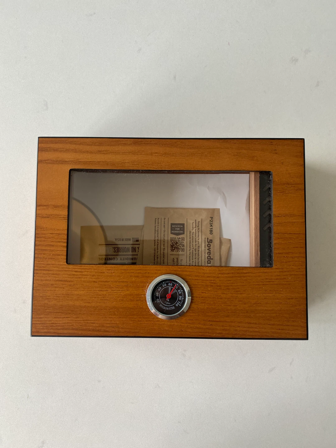 Wooden Cigar Humidor with Hygrometer