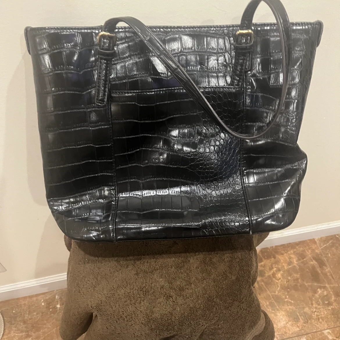 Anne Klein black croc-embossed tote bag - photo 3
