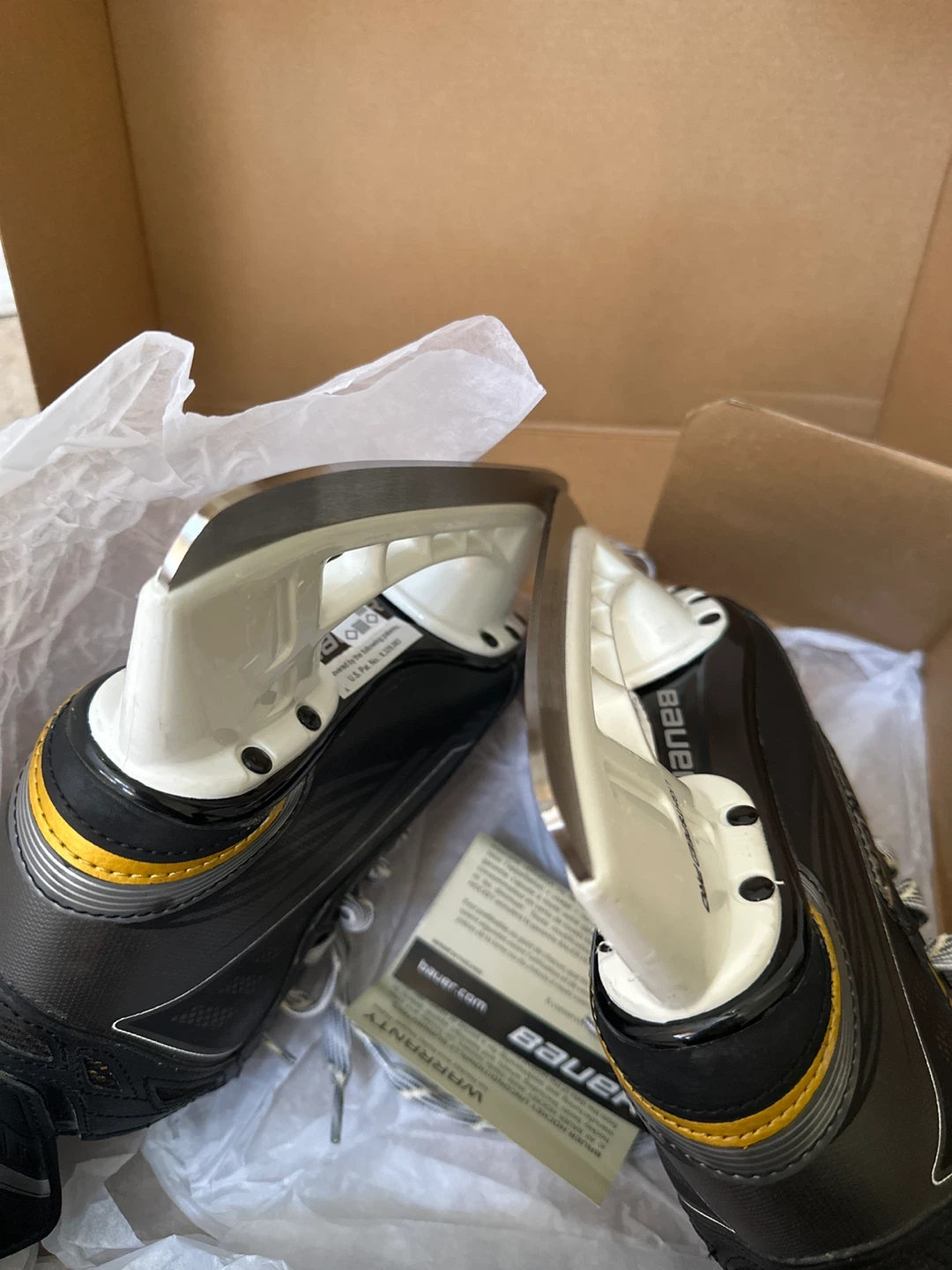 Bauer Supreme 150 Hockey Skates - Size 2.0 - photo 2