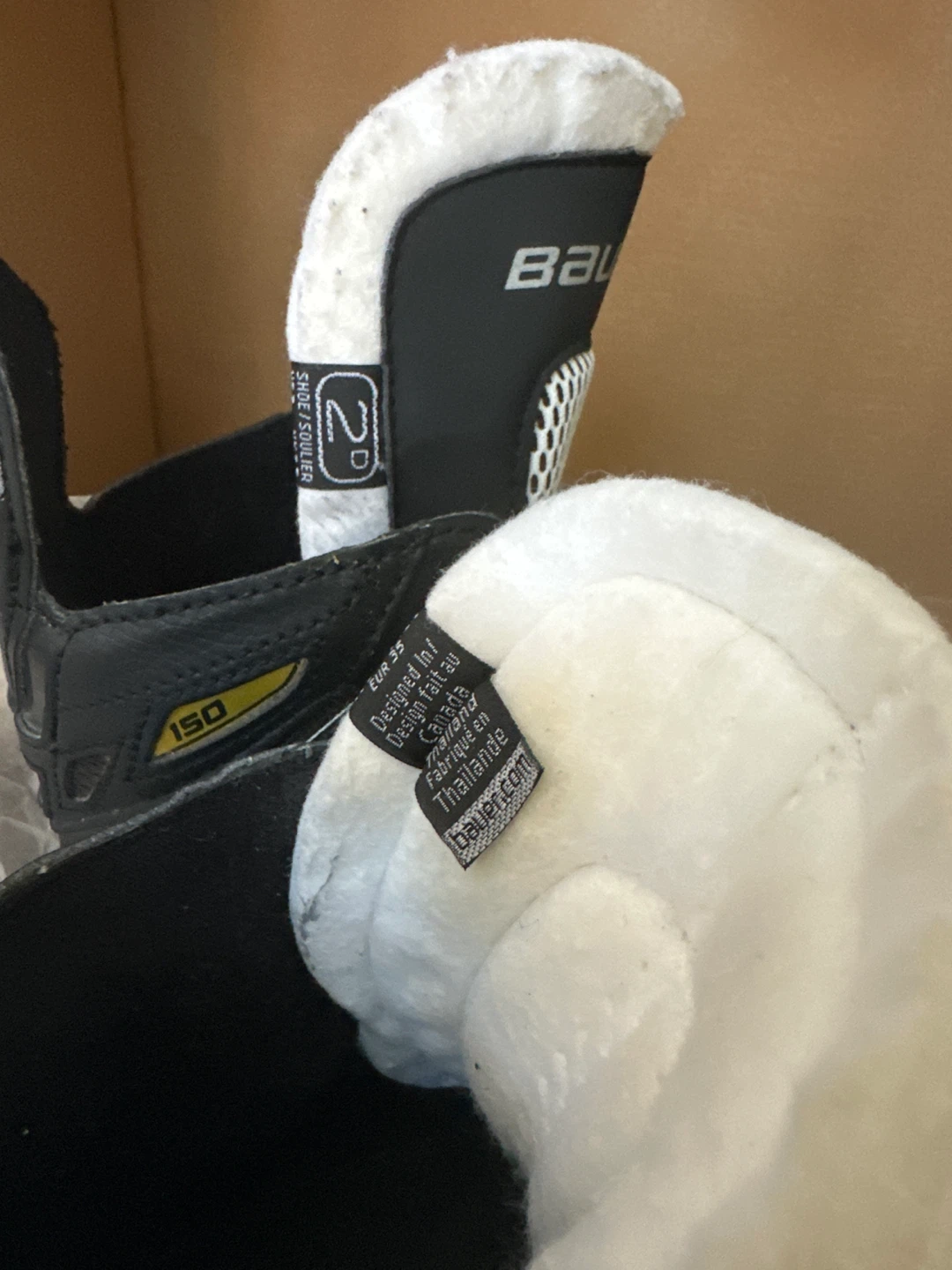 Bauer Supreme 150 Hockey Skates - Size 2.0 - photo 3