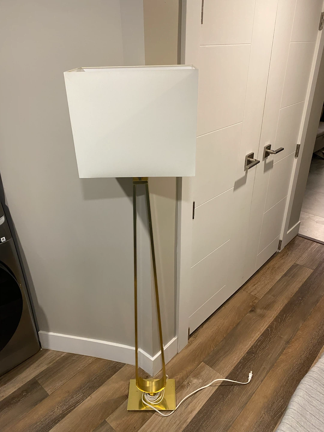 Pair of Brass Finish Floor Lamps - photo 3