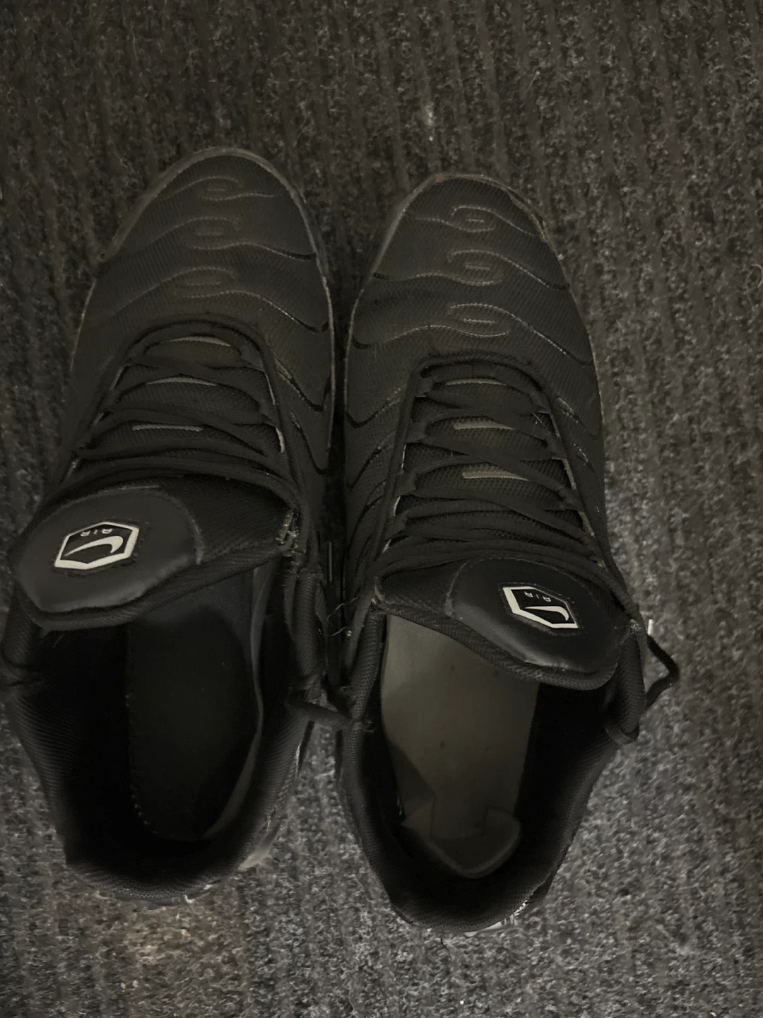 Nike Air Max Plus Black Sneakers